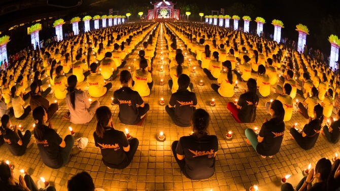 Buddyjskie święto Wesak lub Vesak, Singapur